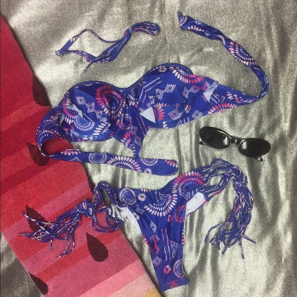 Ruffle top Swimsuit bikini